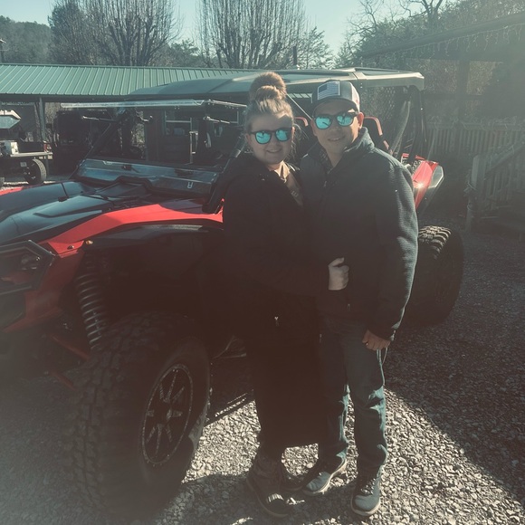 Meet your Posher, Raelee - Picture 4 of 16